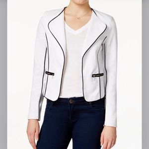 Womens/juniors white blazer jacket